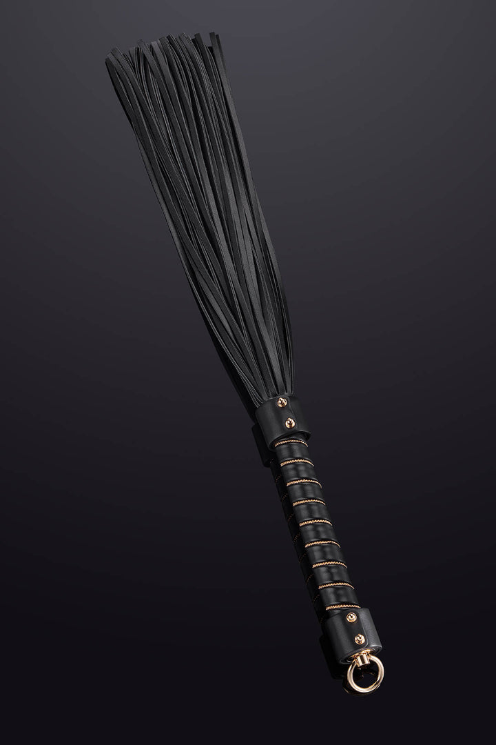 Janus Leather Flogger Black